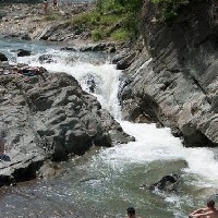 СРІБЛЯСТІ ВОДОСПАДИ