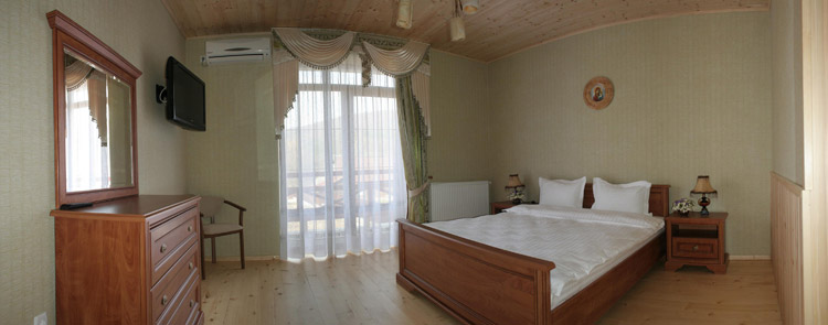 Напівлюкс (2 осн. місця) Напівлюкс (2 осн. місця)